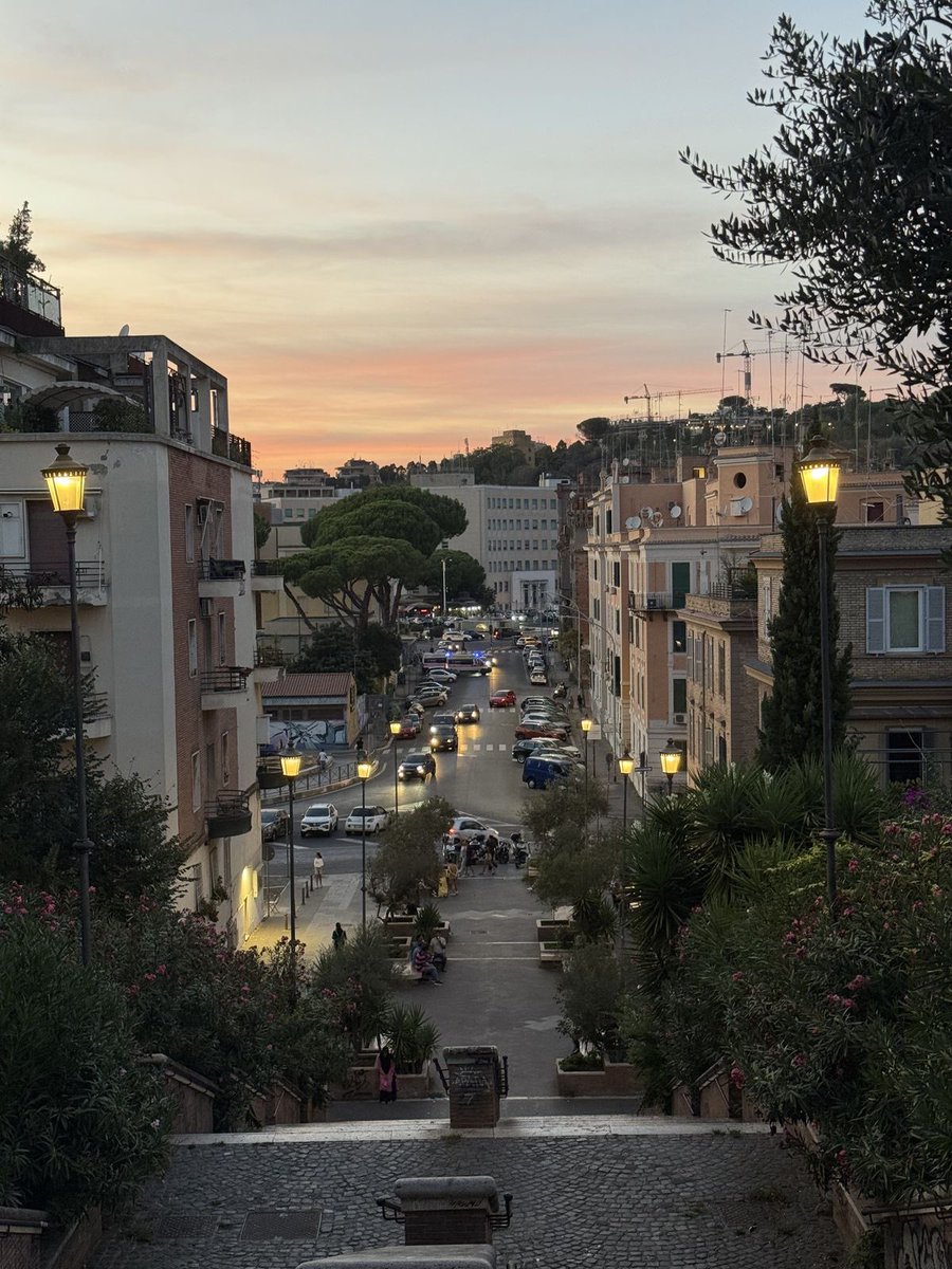 odiozidade's tweet photo. Roma, tu resti la più bella. https://t.co/ccuxexMkOJ