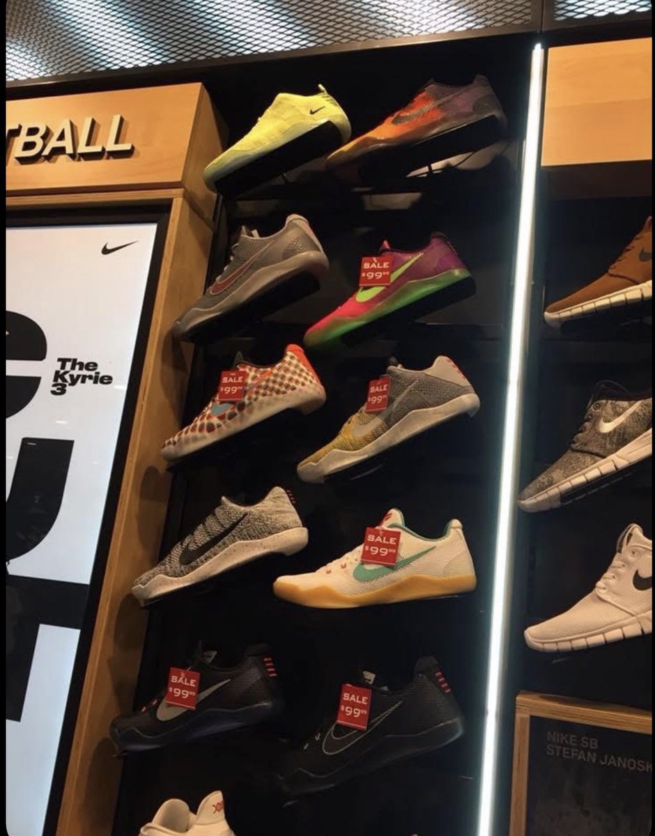 HoopGrids's tweet photo. Must’ve stumbled into a time portal at my local footlocker https://t.co/zeHMSL37i2