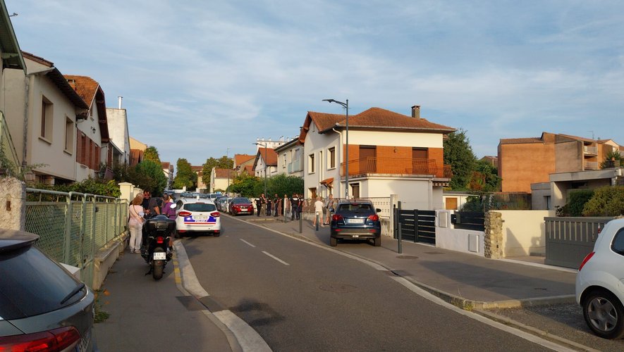 F_Desouche's tweet photo. Toulouse : Marie-Louise dite Juliette, handicapée de 93 ans, retrouvée morte chez elle toute nue ; elle aurait été victime de sévices sexuels. Un migrant clandestin soudanais déjà connu de la police interpellé (MàJ)

 https://t.co/536z4gbRam https://t.co/u2xlCj9wlw