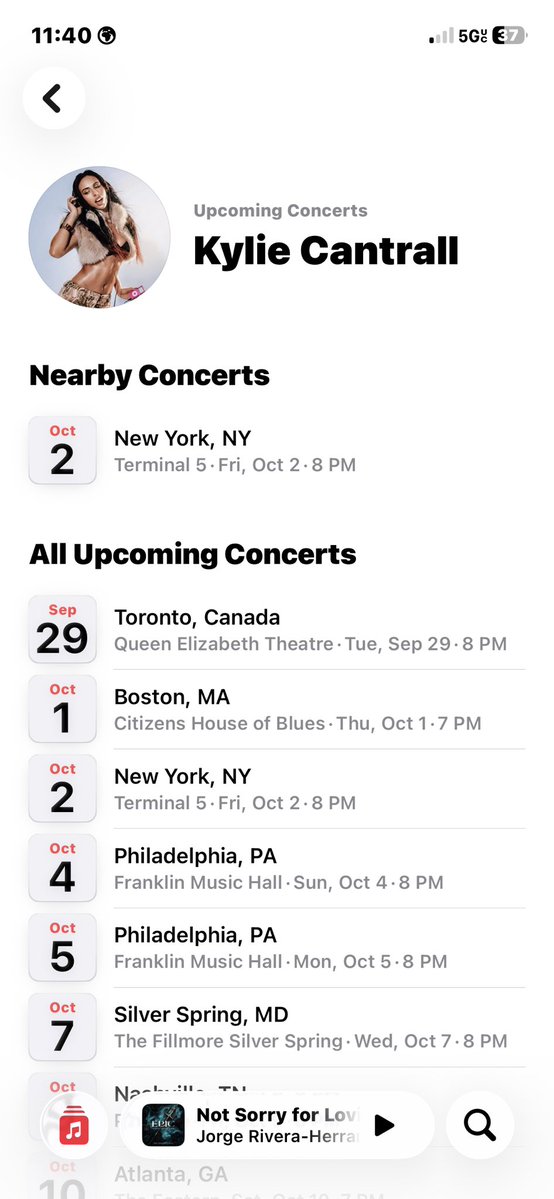 mercurypass's tweet photo. Guys,guys, guys. Her next show is in Canada tomorrow. Dare I say kylia reunion? https://t.co/hJBnGY3sYB