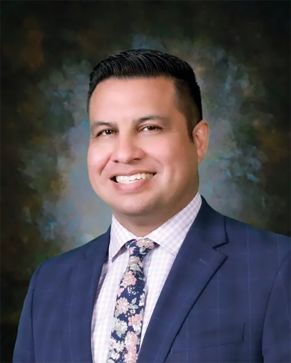 ProgressTimes's tweet photo. The STISD Board of Directors voted to approve voluntary resignation agreements with Deputy Superintendent Efrain Garza and Assistant Superintendent for Finances and Operations Marla Knaub Tuesday before also voting to terminate Knaub’s contract.  ⬇️

https://t.co/lhplV7oQ5K https://t.co/cYdyWh8U58