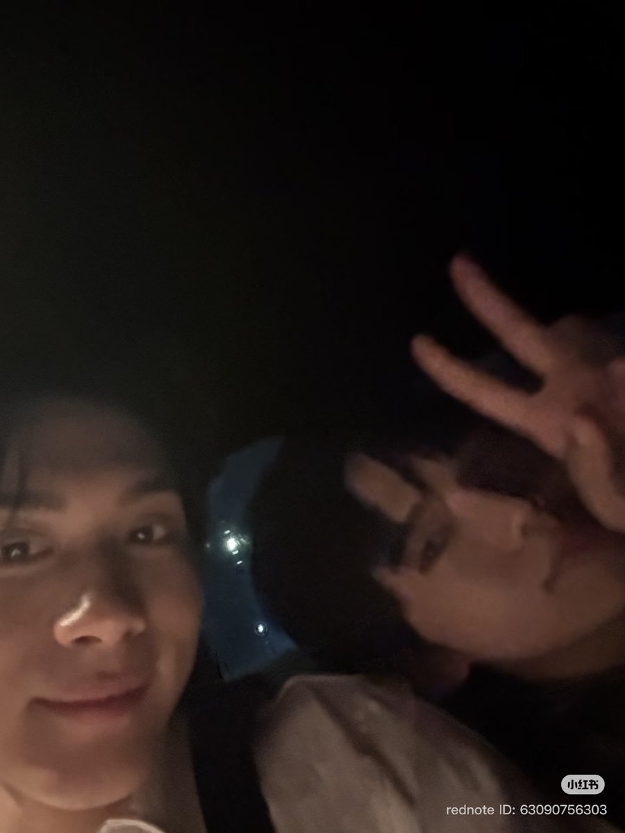 saifah3002's tweet photo. กุว่าแล้วววววเขาคบกันจริง😔✌🏻ที่บอกว่าไม่เคยมองเป็นคู่จิ้นเพราะงี้เองㅠㅠ ขออนุญาตฟินย้อนหลัง ไม่ไหว โมเม้นนี้ผมตรายว่ะ🫠🫠🫠 ((((วงเขียวเข้ม พูดก็พูดเถอะในวงการนี้อะ ใครลงรูปจับมือกัน=เปิดตัวแฟน))))

#ททมลSoldout https://t.co/4ASVNmkoYw