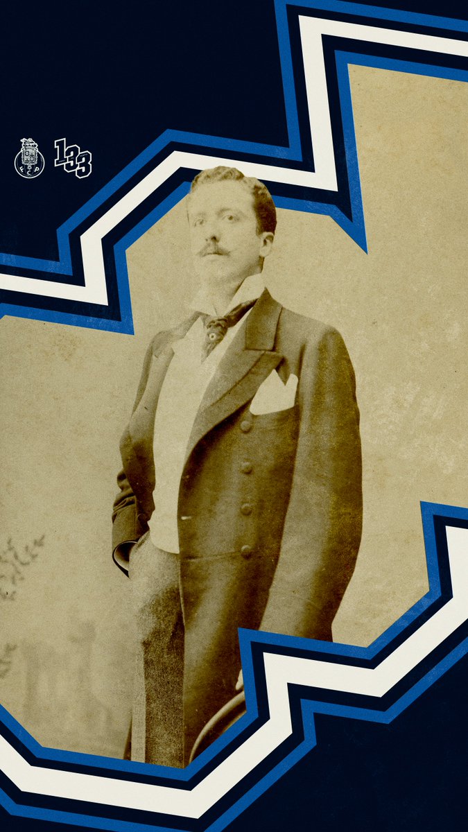 FCPorto's tweet photo. 📱🐉 História no teu ecrã

Os wallpapers históricos do FC Porto estão aqui. Guarda o teu favorito e leva a memória dos Dragões contigo 💙 

1/3 🔵⚪ https://t.co/f29DN2K2A1