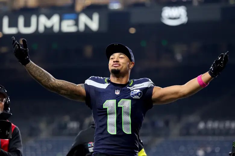 SleeperNFL's tweet photo. The gap between the fantasy WR1 and the WR2…

Is the same as the gap between the WR2 and the WR15.

Jaxon Smith-Njigba is UNREAL. https://t.co/483notTpcG