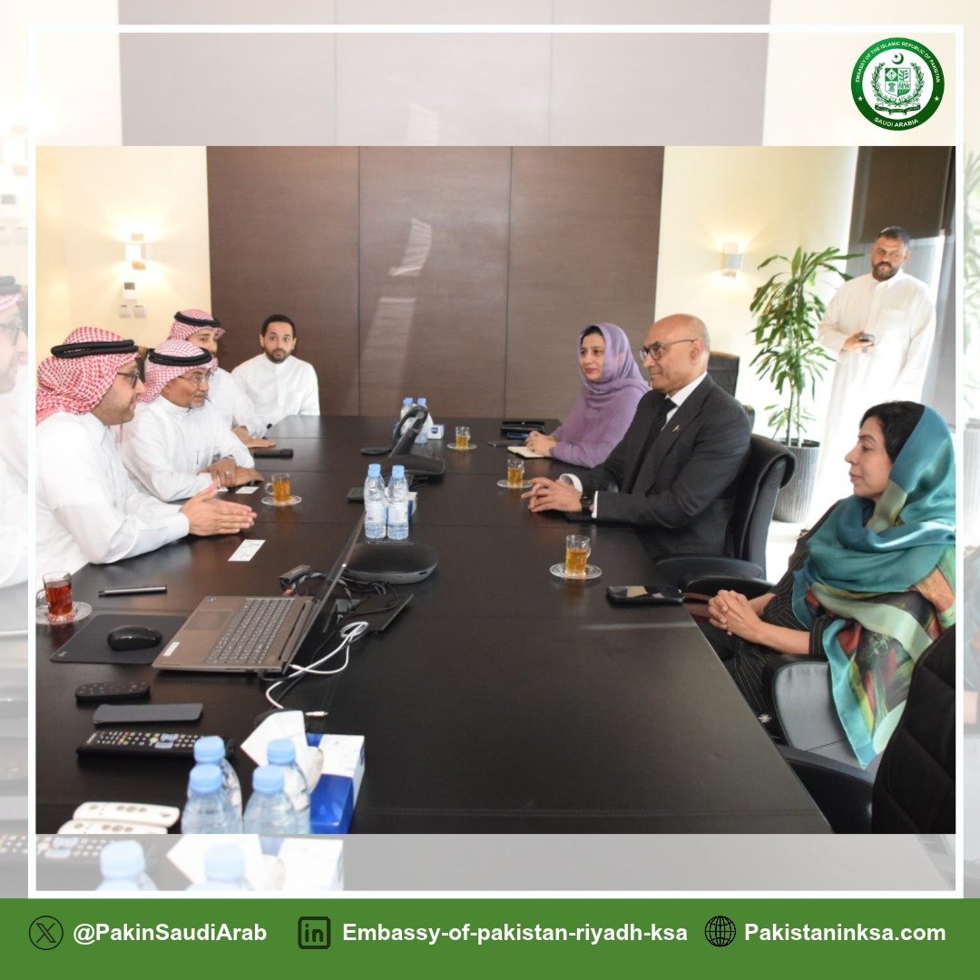 PakinSaudiArab's tweet photo. H.E Ambassador of  Pakistan Ahmed Farooq met with Mr. Ibrahim Hayel Saeed, Chairman Frimex Investments, a leading diversified investment group in the Kingdom of Saudi Arabia with a global presence across multiple sectors. https://t.co/vbGH6AivIH