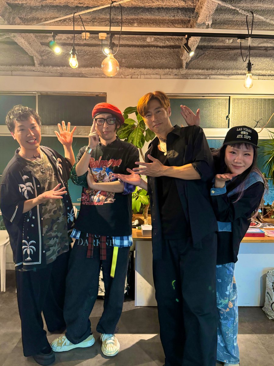 t_homare's tweet photo. 『#サンブンノイチ』終演しました！！

お足元の悪い中ご来場の皆様、気にかけてくださった皆様、パワーを送ってくれた皆様、仲間たち、ありがとうございました✨✨
#感謝

昨日の『#焼肉クレイジーレイン』と今日の『#サンブンノイチ』で濃い2日間を過ごせました！！
次は10/4(日)の鳥取だぁ！！ https://t.co/F8IzfbxLMf