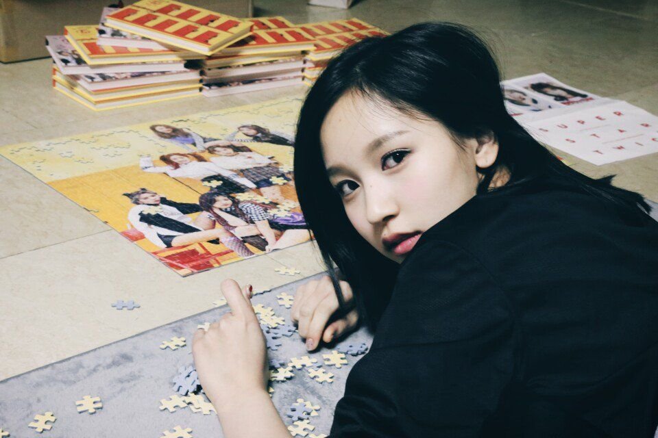twicemyoi's tweet photo. She then, eventually studied Art History, but her passion gradually shifted toward fashion and its connection to identity, history, and society. https://t.co/GRbgLePD9h