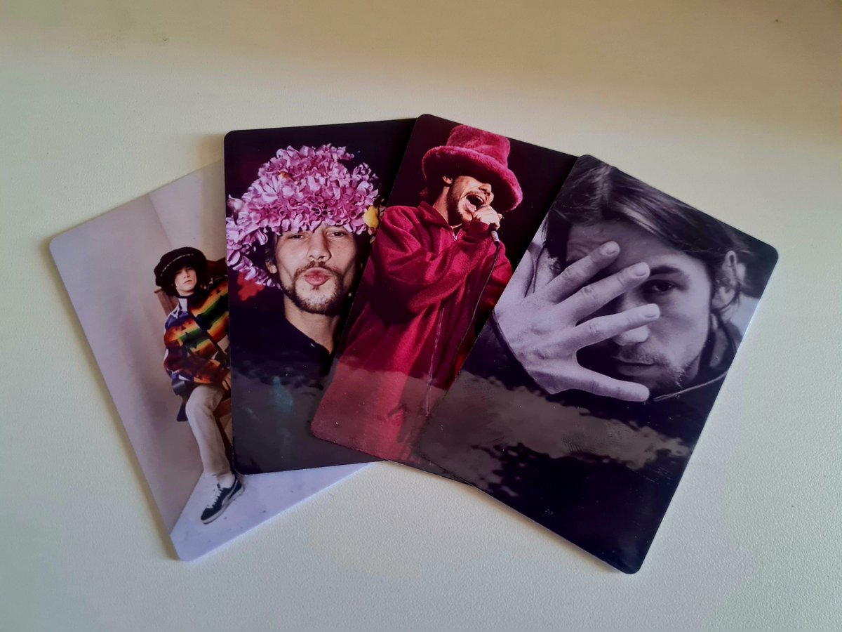 bibis16007's tweet photo. viva a kpopficação do jamiroquai https://t.co/SUnzWr7gr9