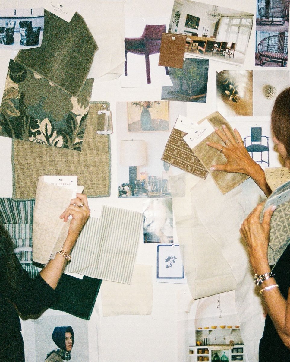 twicemyoi's tweet photo. She then, eventually studied Art History, but her passion gradually shifted toward fashion and its connection to identity, history, and society. https://t.co/GRbgLePD9h