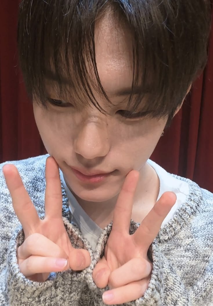 jaepariz's tweet photo. Happiest birthday to my cute and handsome son, Seo Kyoungbae!! 🥳🥳
I hope you never lose that jolly smile of yours and always be happy, both as closers' maknae and as cye's maknae
🍰🎂🐹

#CLOSEYOUREYES #클로즈유어아이즈 #CYE #클유아 #SEOKYOUNGBAE #서경배 #기쁘다_강배_탄생일이다 https://t.co/7McwzNV62v