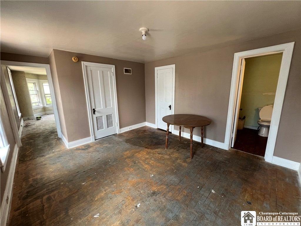 BenedettoTony's tweet photo. For the right buyer, this could be a dream home. Are you that person? https://t.co/QqY2Pu6V7k