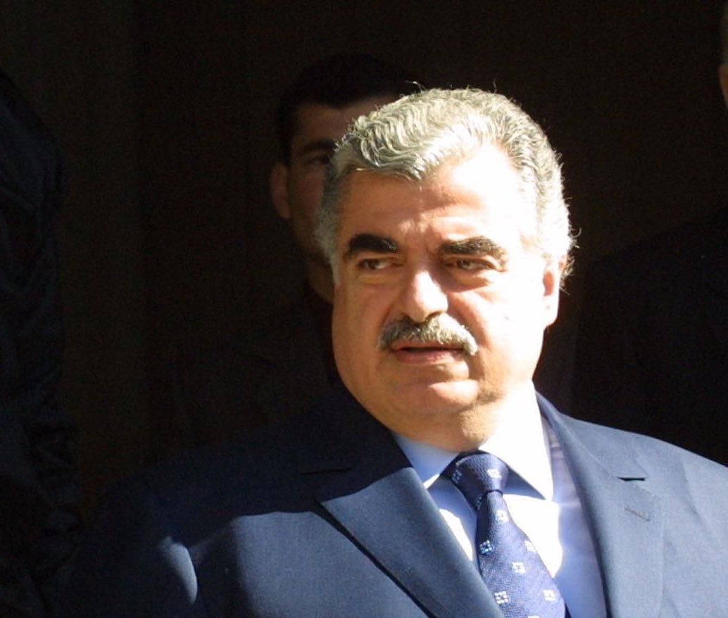 karamha123's tweet photo. رفيق الحريري وجع وطن و حنين لا ينتهي .. https://t.co/aOmueFutny