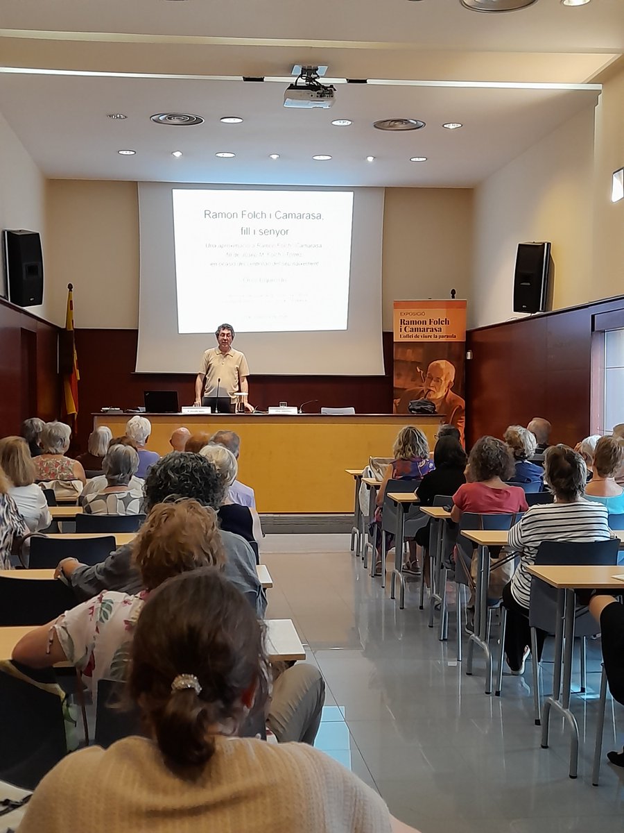 cdlcat's tweet photo. 🎓 Inaugurem un nou curs de la Universitat Sènior del CDL, amb la conferència «Ramon Folch i Camarasa, fill i senyor», a càrrec d’Oriol Izquierdo.

Una nova etapa per continuar aprenent i gaudint del coneixement.

Benvinguts al curs 2026-2027 US!

👉 https://t.co/FWrBHAL6bL https://t.co/yHmnmVrL9a