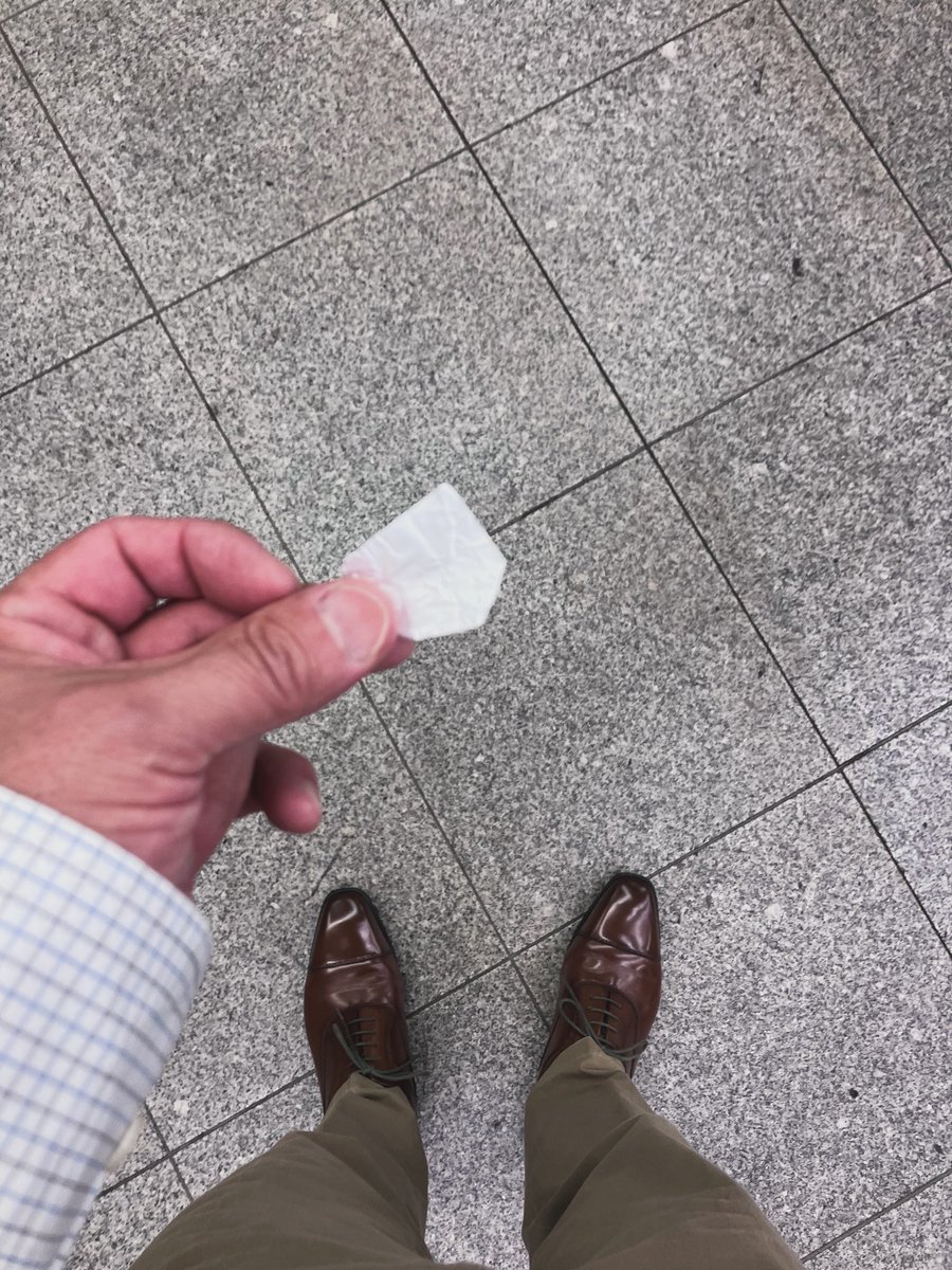 f_29_koba's tweet photo. ごみ拾いおじさん日記 DAY2075
2026年9月25日(金)
拾う今日も。
#picking #garbage #sdgs
#hiroshima #ゴミ拾い
2026 hiroshima japan https://t.co/Y06PsTPwE2