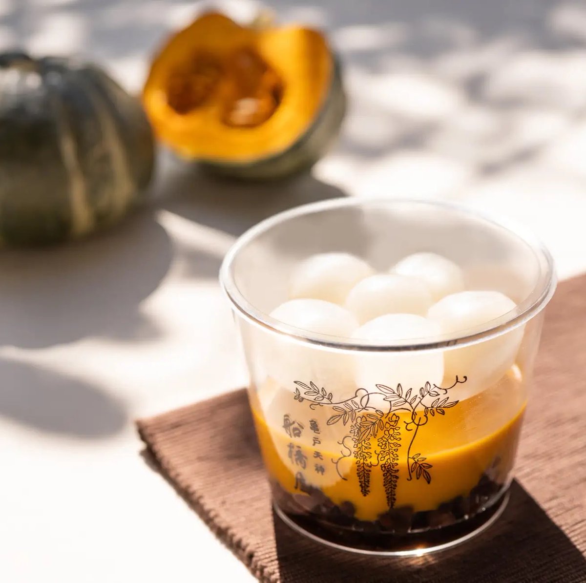 enonon122's tweet photo. 10月絶対食べるかぼちゃ系フード&amp;スイーツ🎃↓

①赤坂おぎ乃和甘　南瓜マスカルポーネ
② エクセルシオール かぼちゃのフランタルト
③101世田谷堂 丸ごとかぼちゃプリン
④ 船橋屋こよみ かぼちゃの白玉しるこ https://t.co/BGRBR0wekM