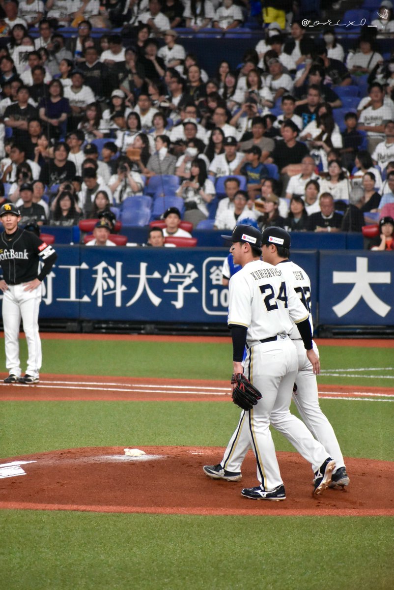 _orix0_h's tweet photo. ミスした後に直ぐに駆け寄るの初めて
見たレベル

#紅林弘太郎
#bs2026
#オリックスバファローズ https://t.co/VKRX2BiPdM