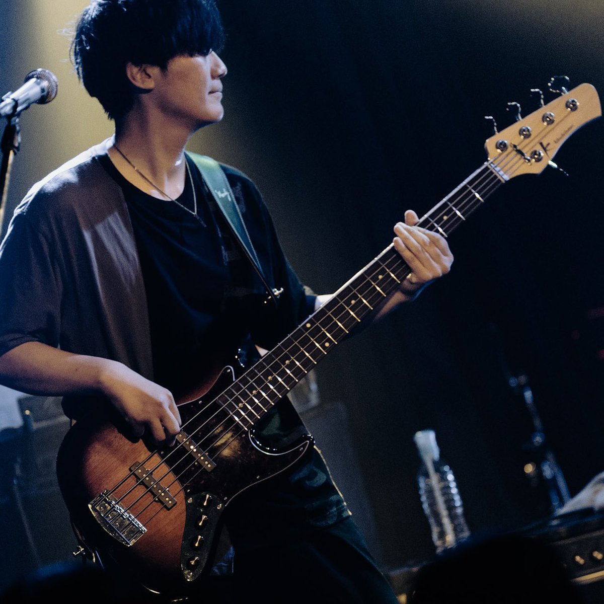 Ubass39's tweet photo. 9/26(土) LIVEWIMPS

セツナネンザとして出演しました！！

Official Fan Club Tour 2026
"ユーリンチー"のグッズを添えて…🪬

photo : @pho_shi 
#LIVEWIMPS https://t.co/JPeUJ0BTc4