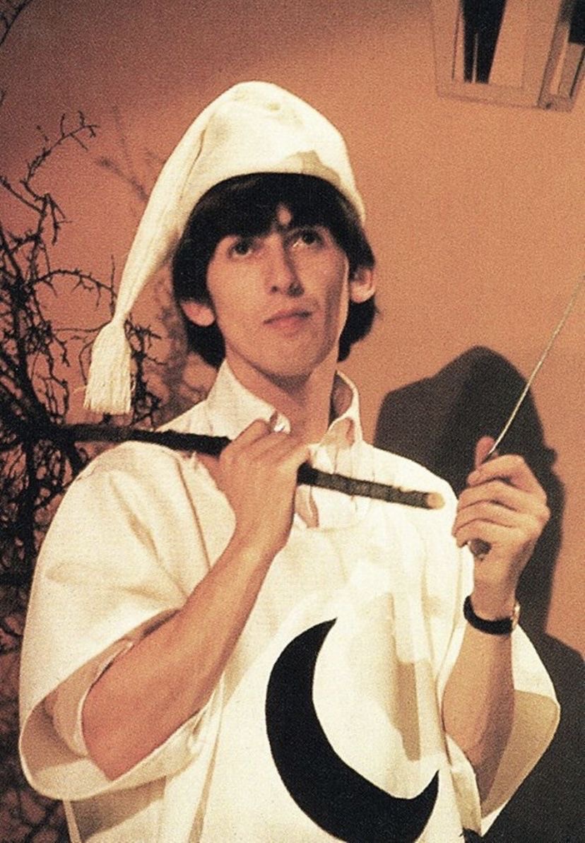 pluribusyuri's tweet photo. george harrison monchichi 💫 https://t.co/otk06zaeaC