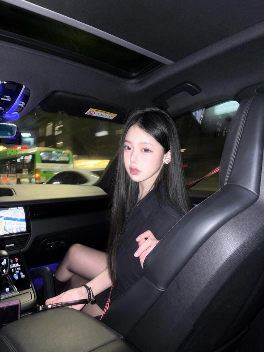 bomdaeng_ii's tweet photo. 친구 왈 " 너 왜이렇게 이쁘냐 " 완젼 부끄럽다구~~!!! https://t.co/vKQdrRaBSN