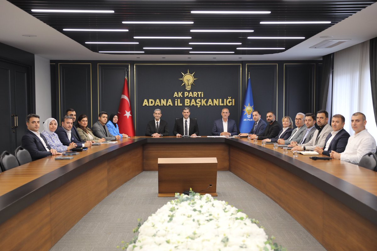 akpartiadanail's tweet photo. İl Başkanımız Mustafa Özkan’ın başkanlığında, haftalık olağan İl Yürütme ve Yönetim Kurulu Toplantımızı gerçekleştirdik.

Toplantımızda teşkilatımızın saha faaliyetlerini ve Adana’mızın gündemini değerlendirerek, çalışmalarımıza ilişkin yol haritamızı ele aldık.

Birlik ve beraberlik içerisinde, Adana için çalışmaya devam ediyoruz.

@omerrcelik
@abuyukgumus @yahyacelik_ @ozmehmetemin @avmustafaozkan
@KaramikSunay
@abdullahdogru01 @farukaytek