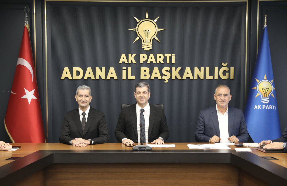 akpartiadanail's tweet photo. İl Başkanımız Mustafa Özkan’ın başkanlığında, haftalık olağan İl Yürütme ve Yönetim Kurulu Toplantımızı gerçekleştirdik.

Toplantımızda teşkilatımızın saha faaliyetlerini ve Adana’mızın gündemini değerlendirerek, çalışmalarımıza ilişkin yol haritamızı ele aldık.

Birlik ve beraberlik içerisinde, Adana için çalışmaya devam ediyoruz.

@omerrcelik
@abuyukgumus @yahyacelik_ @ozmehmetemin @avmustafaozkan
@KaramikSunay
@abdullahdogru01 @farukaytek