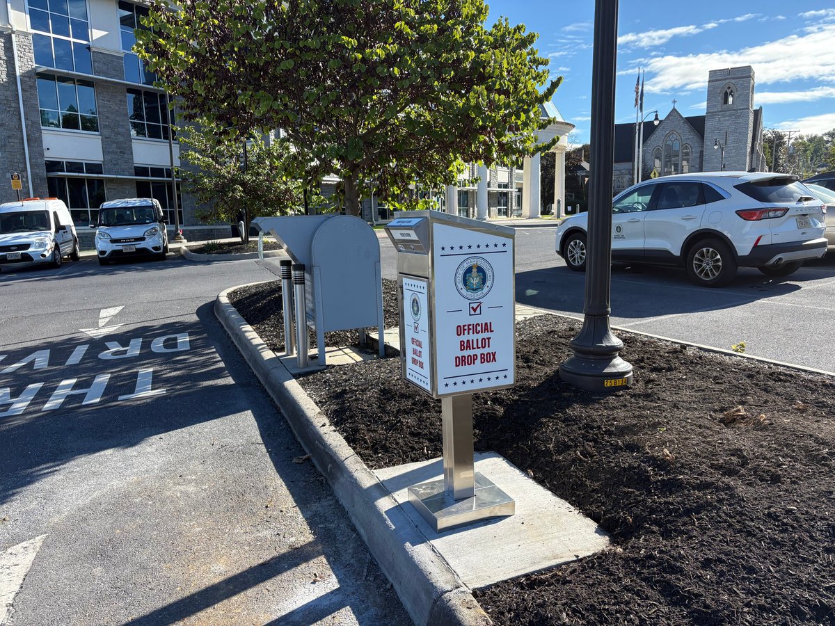 HarrisonburgVA's tweet photo. Harrisonburg voters have a new, secure, and convenient way to return absentee ballots: a 24-hour ballot drop box located outside City Hall at 409 S. Main St. https://t.co/1VdmCmfA8h