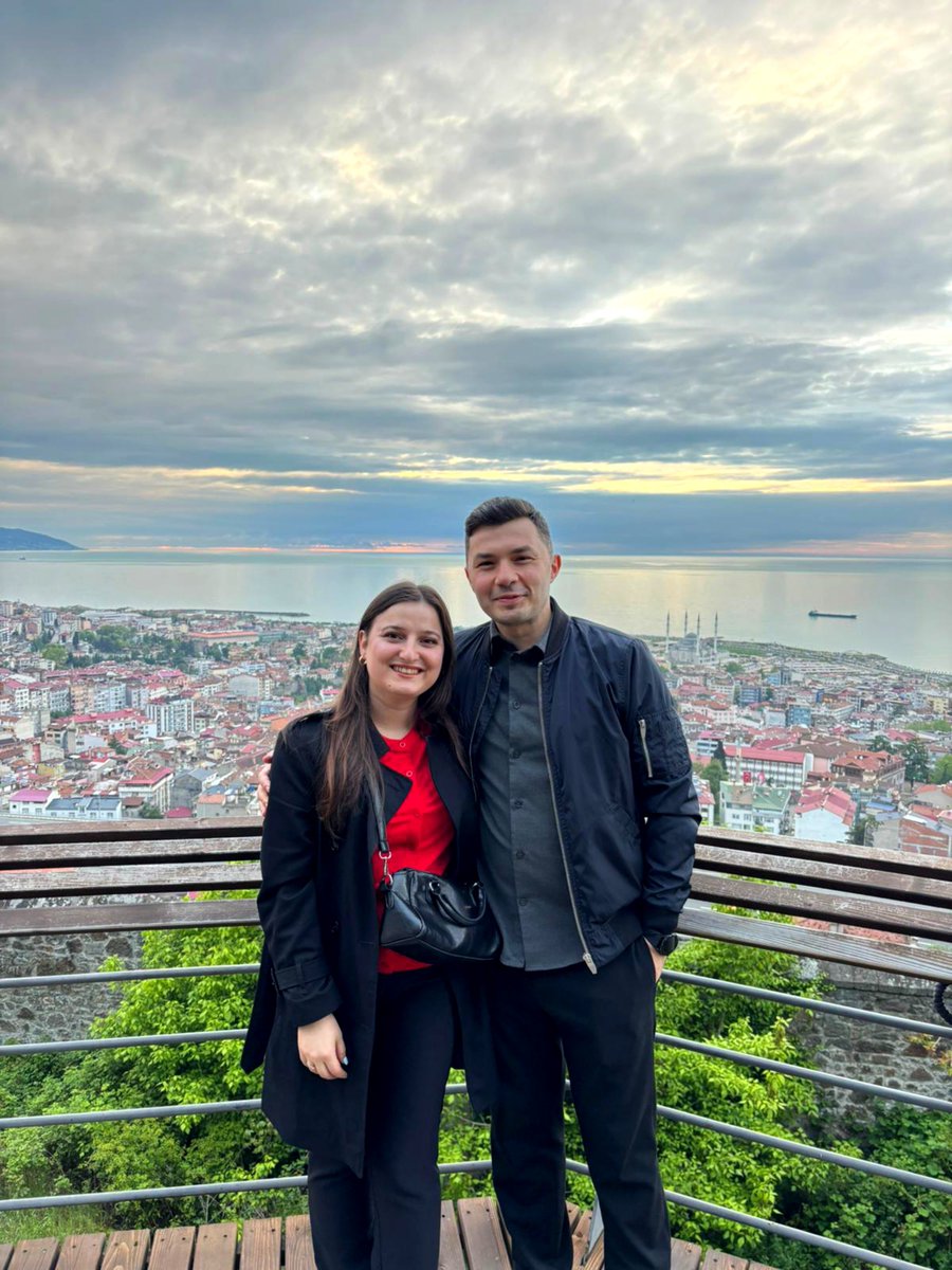 herteldenbirses's tweet photo. Dünyadaki huzurum ve ben :) https://t.co/iiZQP3kkJW