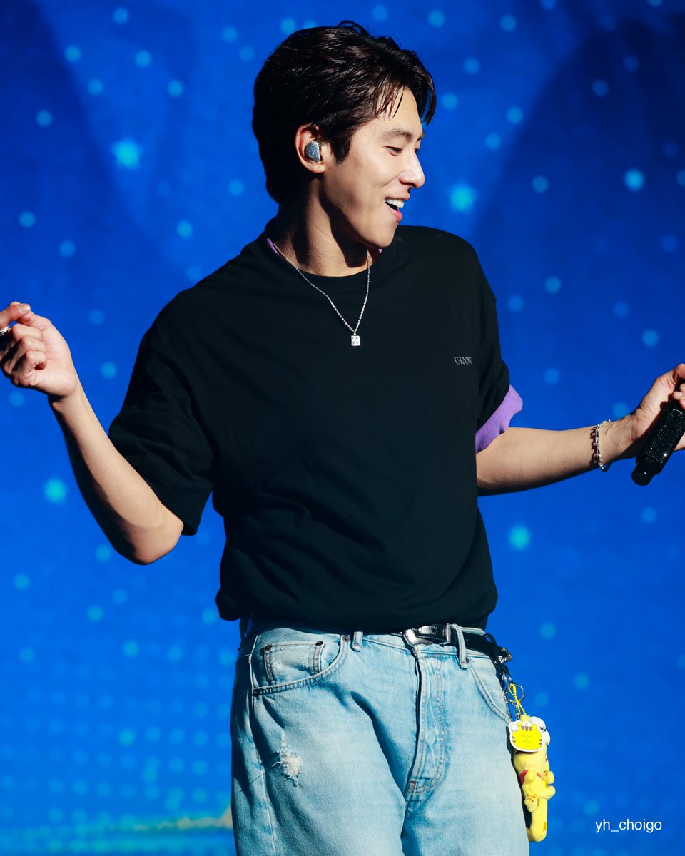 0912choigo's tweet photo. We are in love - in purple 💜

260926 U-KNOW PROJECT 26 : SCENE#1 in Hong Kong

#유노윤호 #정윤호 #uknow #uknowyunho https://t.co/AtKQmAYpkl