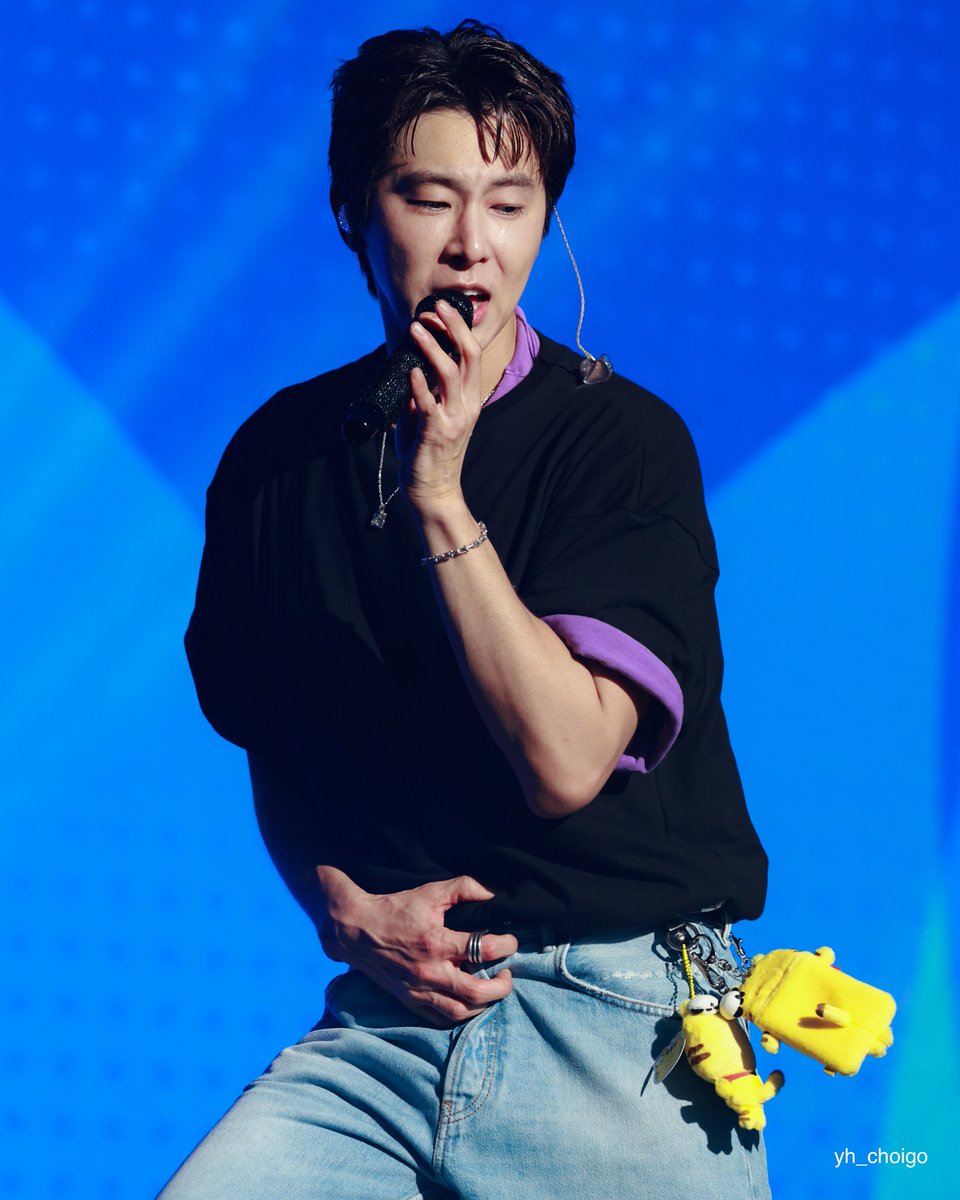 0912choigo's tweet photo. We are in love - in purple 💜

260926 U-KNOW PROJECT 26 : SCENE#1 in Hong Kong

#유노윤호 #정윤호 #uknow #uknowyunho https://t.co/AtKQmAYpkl