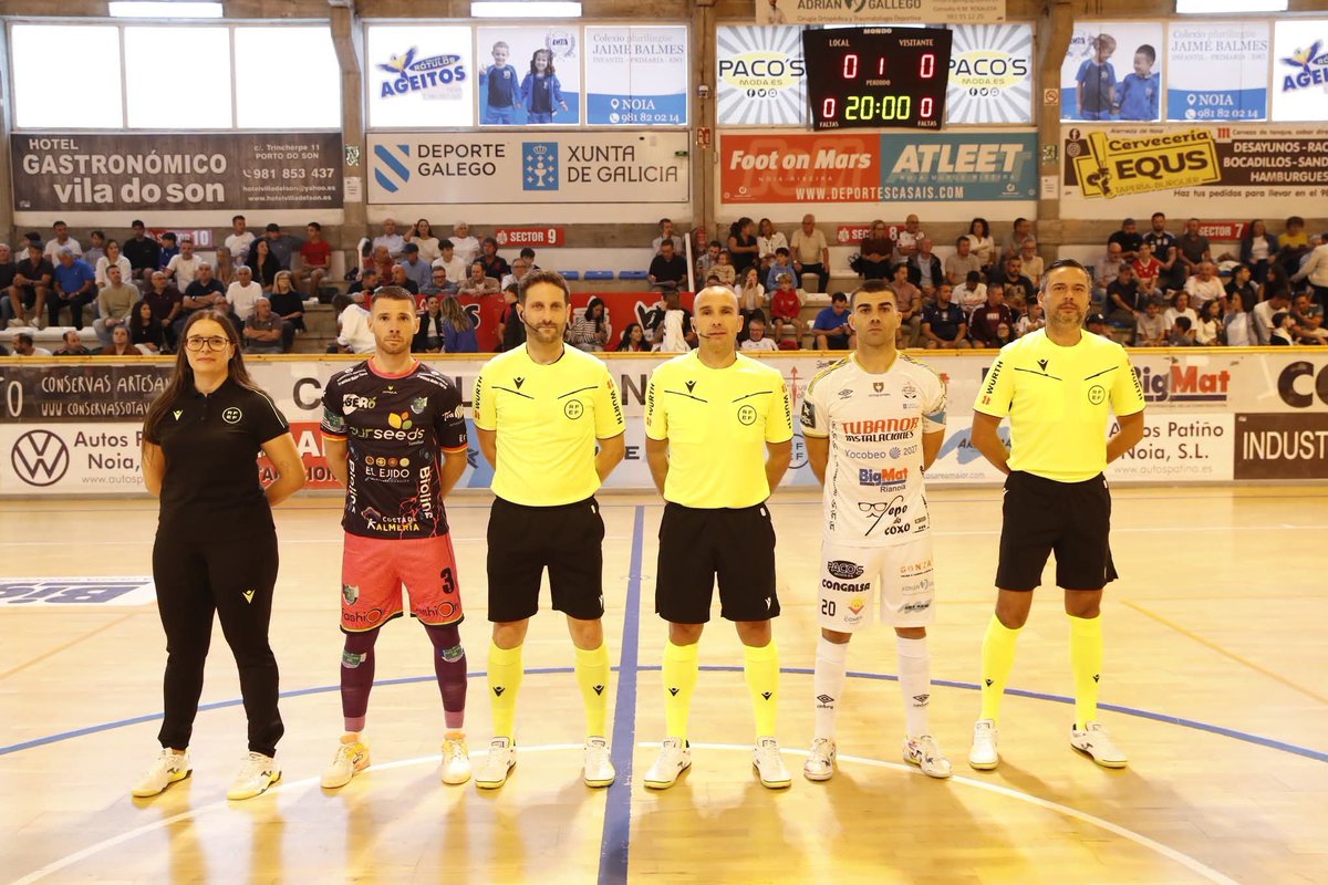 CoGAFS's tweet photo. 🏆 Liga Prime | Apertura | Jª 3
👥 Andrés Botella / Fran Castillo
👥 Rubén Ferrero / Eva López
@NoiaFutbolSala 🆚 @CDElEjidoFutsal
📸 @fotopichero
#futsal #aretofutbola #futsalreferee #noia #cogafs https://t.co/nygH1kFhv0