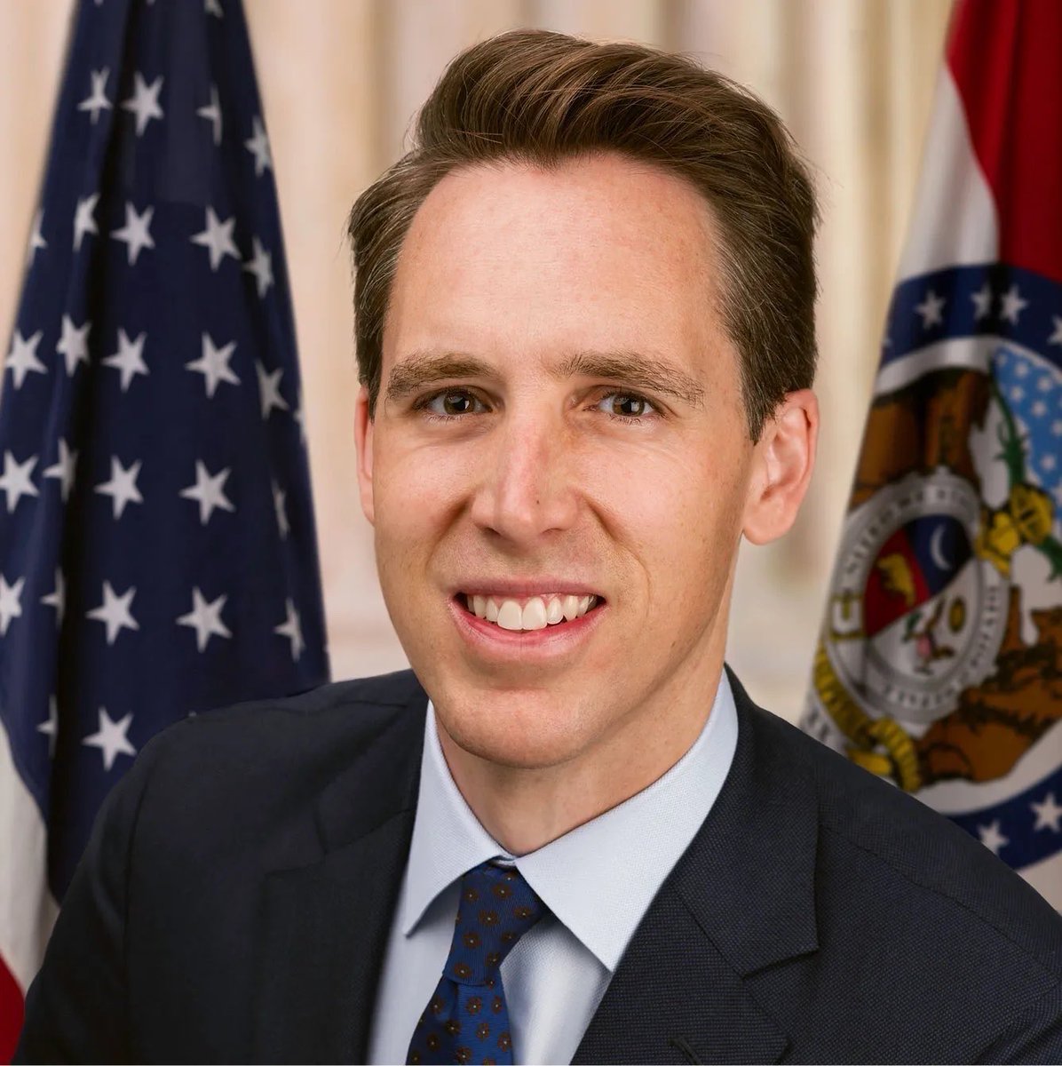 remarks's tweet photo. JUST IN: 🇺🇸 Senator Josh Hawley says Flock admitted its cameras can capture people inside cars and search by bumper sticker. https://t.co/8S4Pe1qyvb