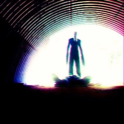 InfoFortniteES's tweet photo. Parece que no sería Slenderman quien llegase a Fortnite, sino The Operator de Marble Hornets.

Slenderman es bastante complicado de traer por problemas legales, ya que entre otras cosas sus derechos comerciales fueron vendidos a terceros. https://t.co/cJzthvZnKC
