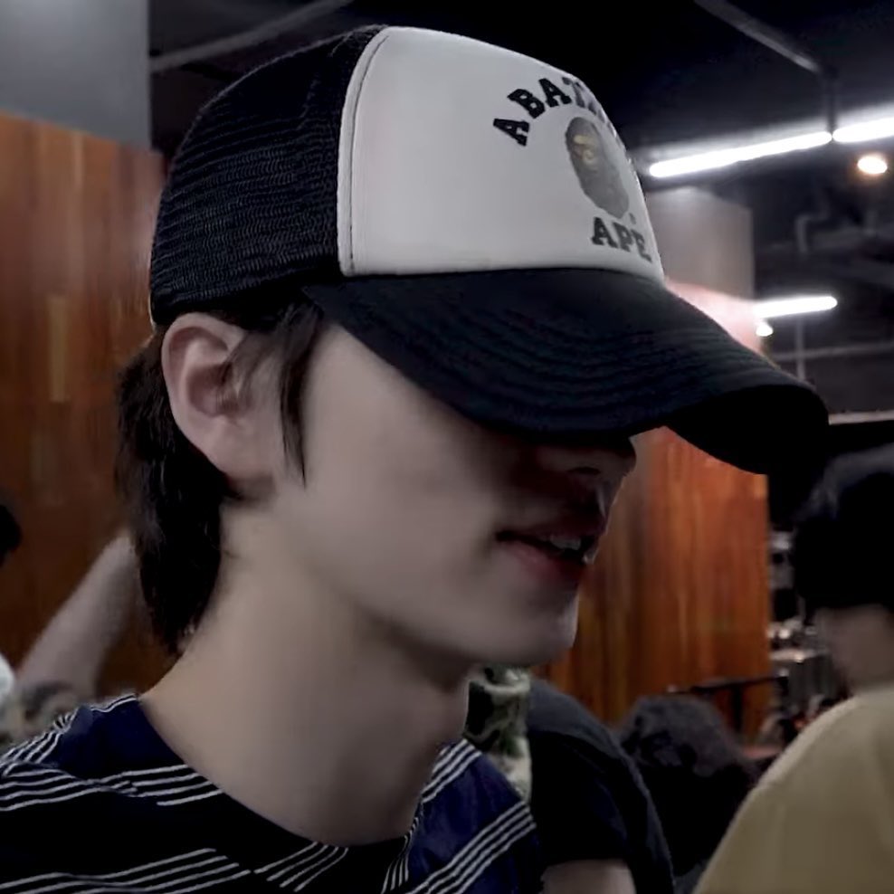 yukkiteeth's tweet photo. 신유 앞니를 똑 떼 갑니다 https://t.co/kTrYK9xYBV