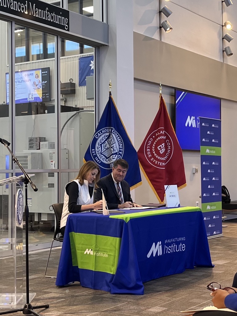 TheMfgInstitute's tweet photo. We’re on the ground in AL to formally announce our new AI Skills for Manufacturing Training Suite to manufacturers, community colleges and workforce partners. Proud to celebrate local FAME chapters and sign an MOU to bring our training to the Alabama Community College System. https://t.co/Pgwy0RLtoE
