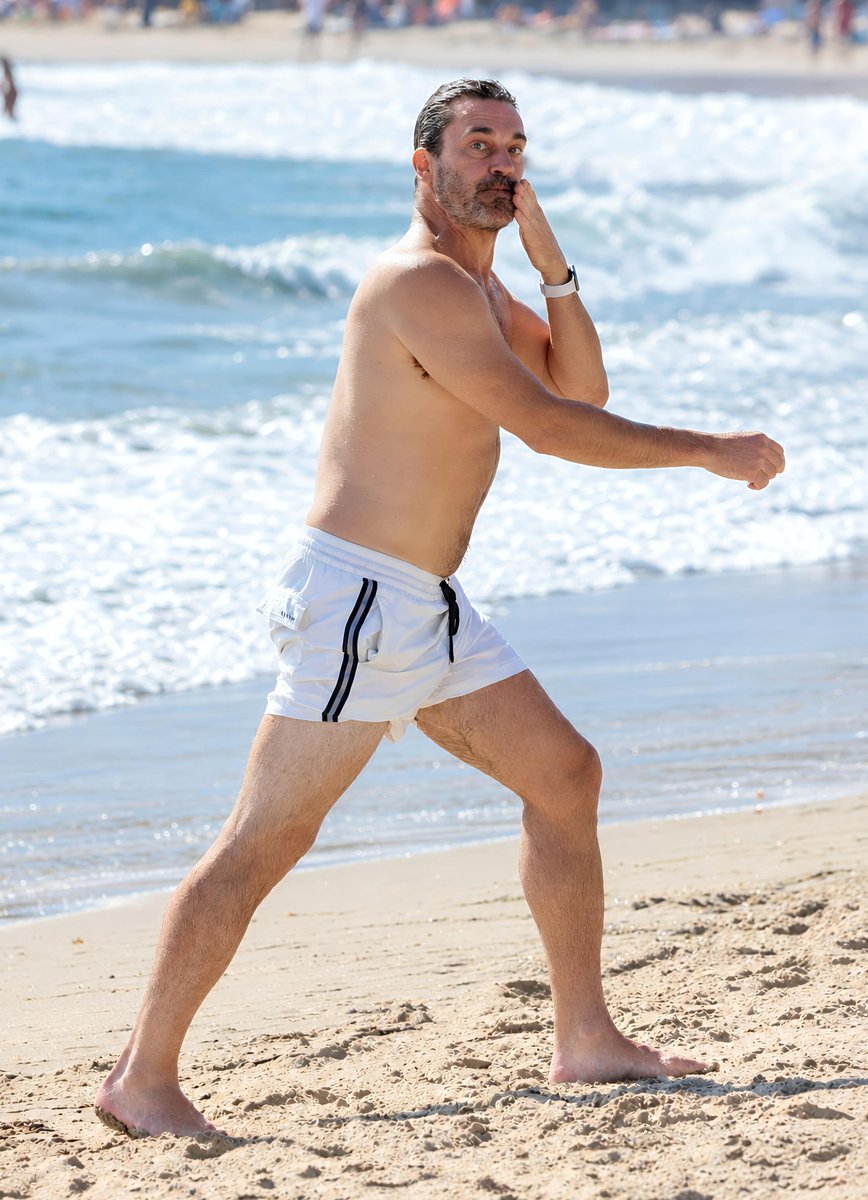 Mossmoviesjo's tweet photo. Jon Hamm Goes Shirtless for Beach Day  in Santa Barbara, Calif... https://t.co/CqyBIV8y5S