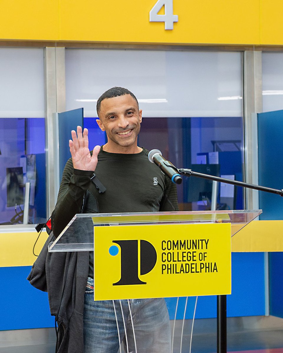 CCPedu's tweet photo. A new landmark for Lion pride! 🦁💛💙

Whether you’re a current student, alum, faculty or staff member, or friend of CCP, this wall is for all of us. Stop by, snap a photo and show us your Lion pride! 📸✨ https://t.co/Rzx842mLwi