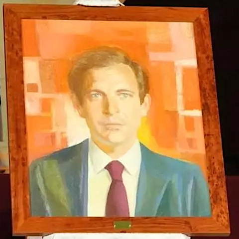iembat's tweet photo. Dimarts passat vaig assistir, entenc que com a antic regidor dels tres mandats 1987/1999, a la presentació de la galeria de batles i batlesses "de la democràcia", segons deia l'actual govern de l' @ajuntpalma, oblidant figures històriques elegides també democràticament com
⬇️ https://t.co/hMaHDpYEW1