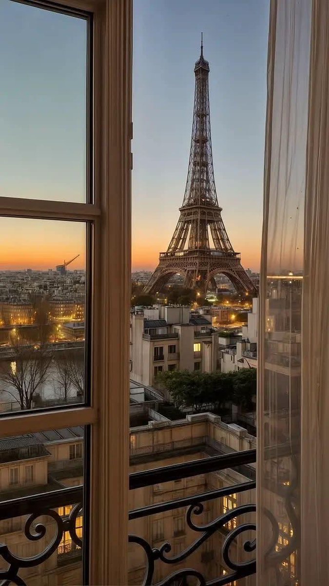 Alina_bloom79's tweet photo. Paris, France..🇫🇷 https://t.co/hKhzuC9Qjh