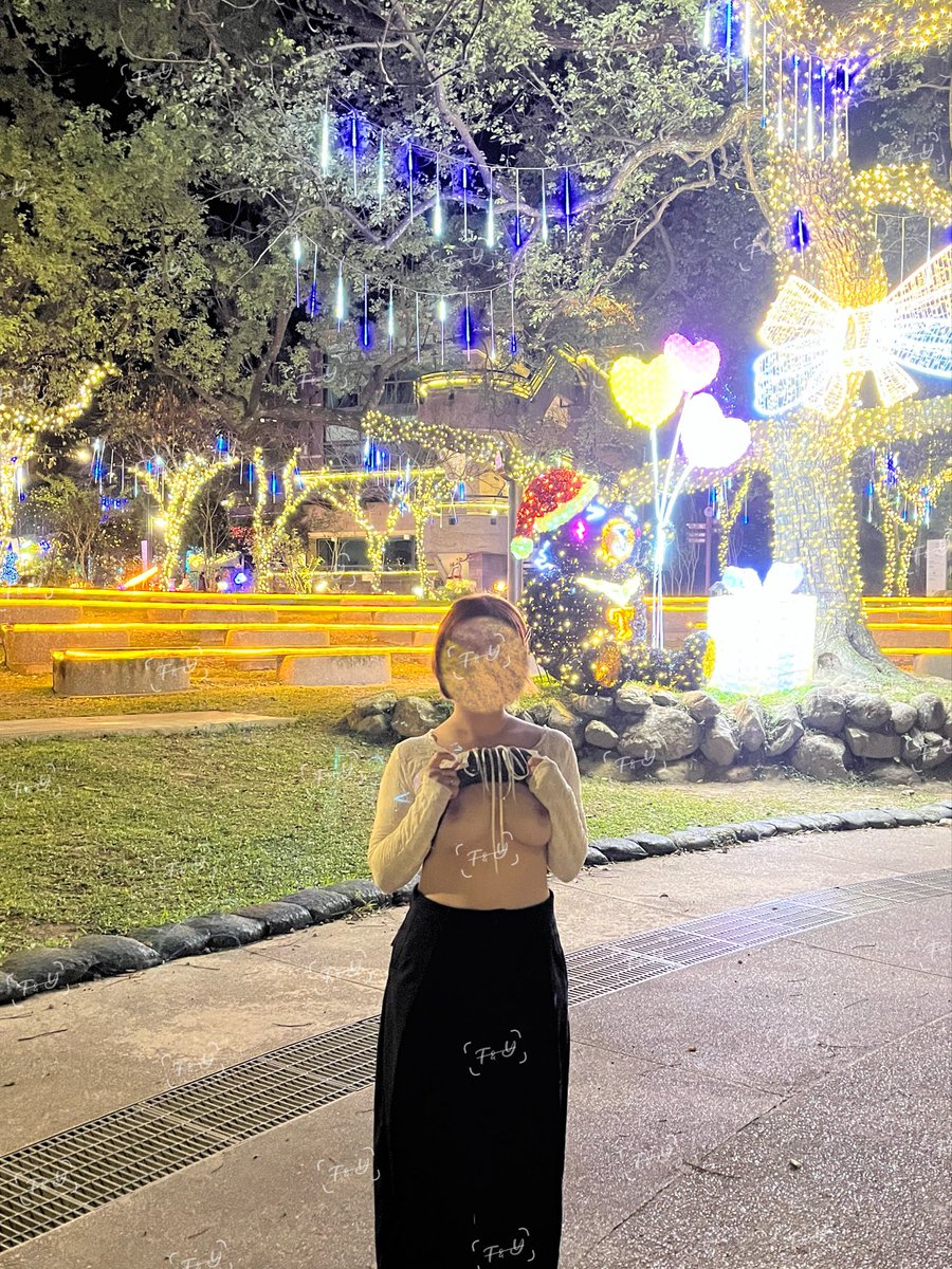 TTing_yoyo's tweet photo. 🧚🏻‍♀️

中秋節結束 兩顆月餅先收起來 明年再見🥮🫣 https://t.co/kBQe2eqTjn