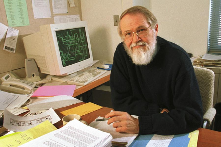 MIT_CSAIL's tweet photo. "Controlling complexity is the essence of computer programming." — Brian Kernighan https://t.co/f3lPCp3O9t