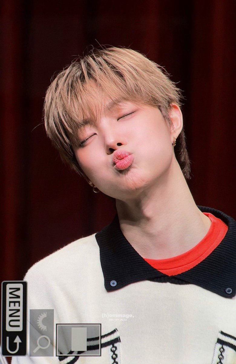 andlovebu's tweet photo. @33eeiiiii 사미생축!! https://t.co/k9s0gAJbaT