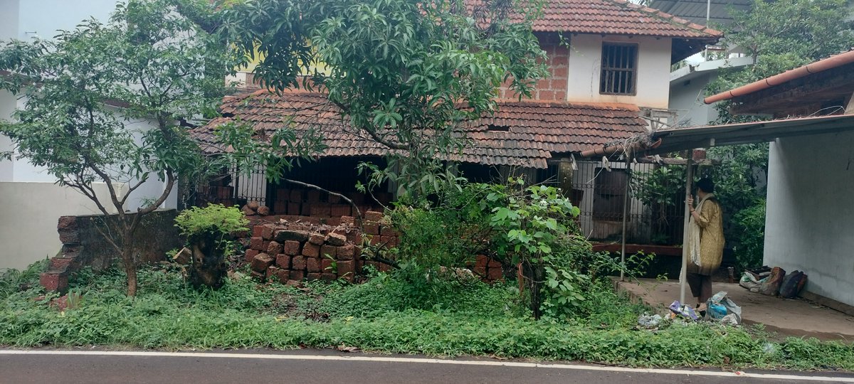 tv_8730721's tweet photo. 🍎 There are bad apples  in every crate.But when the system protects them,delays action and #victimshames those who speak up, it becomes a #leadershipchoice. Let the #evidence expose the #truth and let #accountability follow.Bad apples exist.Protecting them is a choice #Keralam https://t.co/igwKhBegft