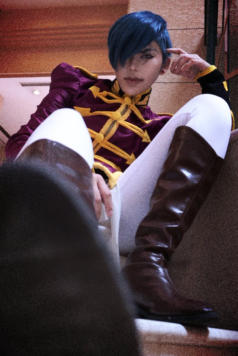 zoltanlove's tweet photo. cosplay／ゾルタン・アッカネン

📸@_usako_moti

#他人の金ですだちうどん甘えちゃうんだなぁこれがぁナラティブ組体操欠員併せ
#シンサツコス4 https://t.co/pH8SYPqnup