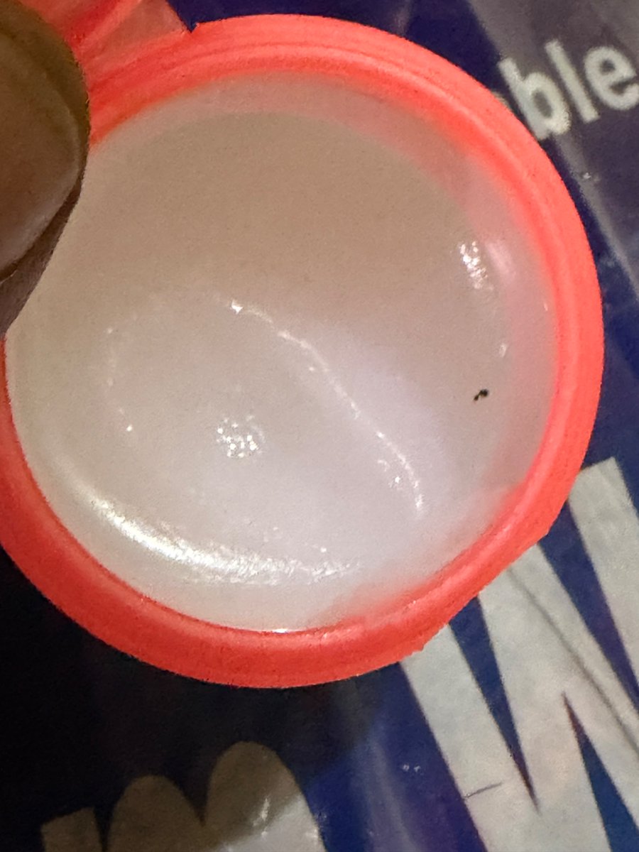 PradeepKP7's tweet photo. @BiolineOfficial What is this ? I never expected this.

@BiolineOfficial  @HLLLifecare  I found what appears to be a foreign/dirty particle inside a freshly opened jar of Bioline Petroleum Jelly. This is a product intended for direct skin use https://t.co/AgfLnm3QOP