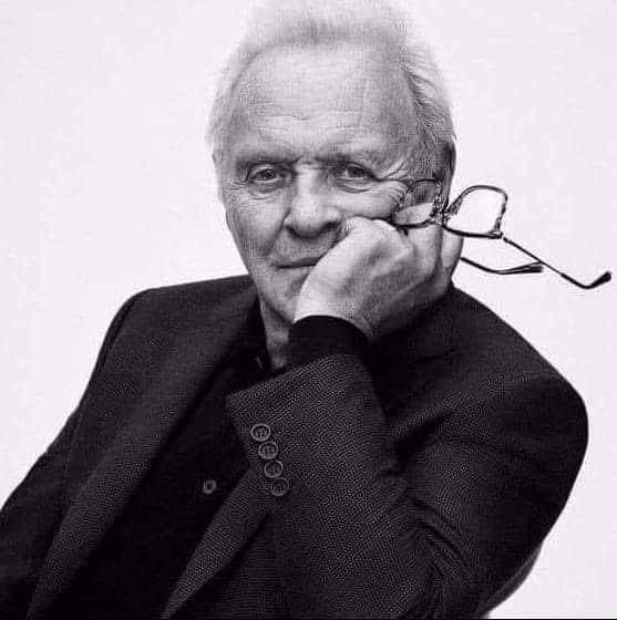 alvinfoo's tweet photo. "No one leaves here alive. So please stop treating yourself as an afterthought. Eat delicious food. Walk in the sun. Jump into the sea. Speak the truth that you carry in your heart like a hidden treasure. Be silly. Be good. Be weird. There is no time for anything else. - Anthony Hopkins