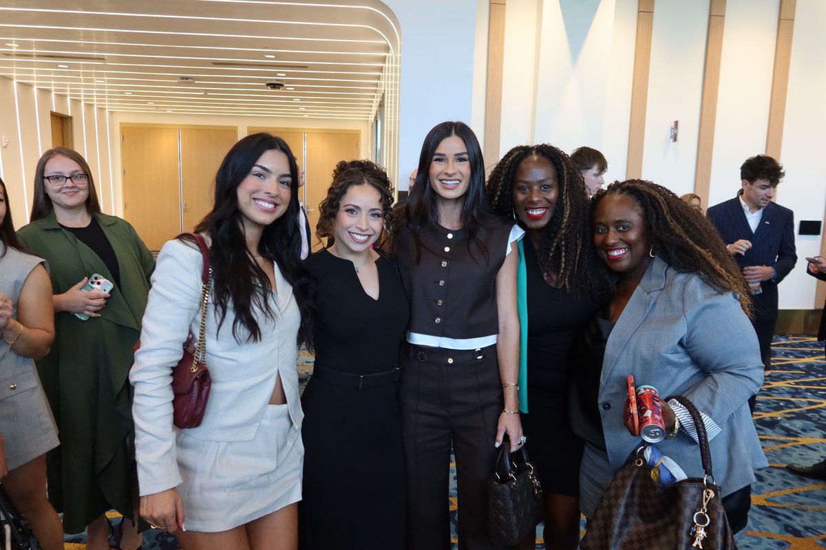 fflinspiregroup's tweet photo. We love seeing the ladies take over the industry! 🔥 Excited for this team and everything they're going to accomplish in the rest of 2026!
#ffl #familyfirstlife #lifeinsurance #sales #inspiregroup https://t.co/dnDHzJ93AO