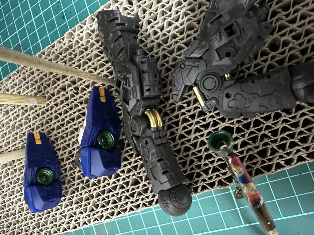 pudding120149's tweet photo. 組んでて楽しいし旅行を思い出す☺️
#ガンプラ　#ガンプラ初心者 https://t.co/qXHHbzXll7
