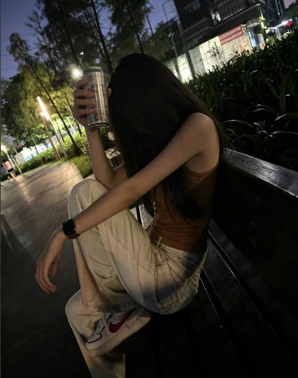 toolmybass's tweet photo. 00后职业幼师，看得开 想的开 玩得开，附近还有没睡觉的法友吗。 #北京 https://t.co/6wTpIGp57X