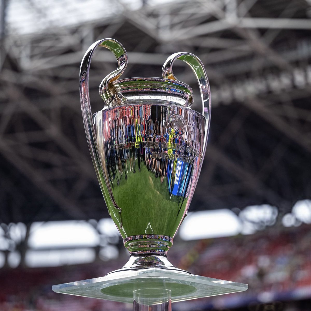 ActuFoot_'s tweet photo. 🚨 Lamine Yamal 🇪🇸 : « J’ESPÈRE QUE NOUS POURRONS RAMENER LA LIGUE DES CHAMPIONS À BARCELONE CETTE SAISON. » ⭐️💙❤️

🎙️ @ONTimeSports https://t.co/XLsY45Zh7r