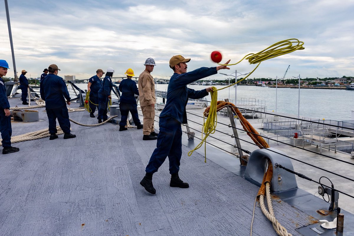 US2ndFleet's tweet photo. USS St. Louis and USCGC Pablo Valent Strengthen Maritime Partnerships During Nassau Port Visit

Read Story: https://t.co/B9PziCBst8 https://t.co/btfZCiclSv